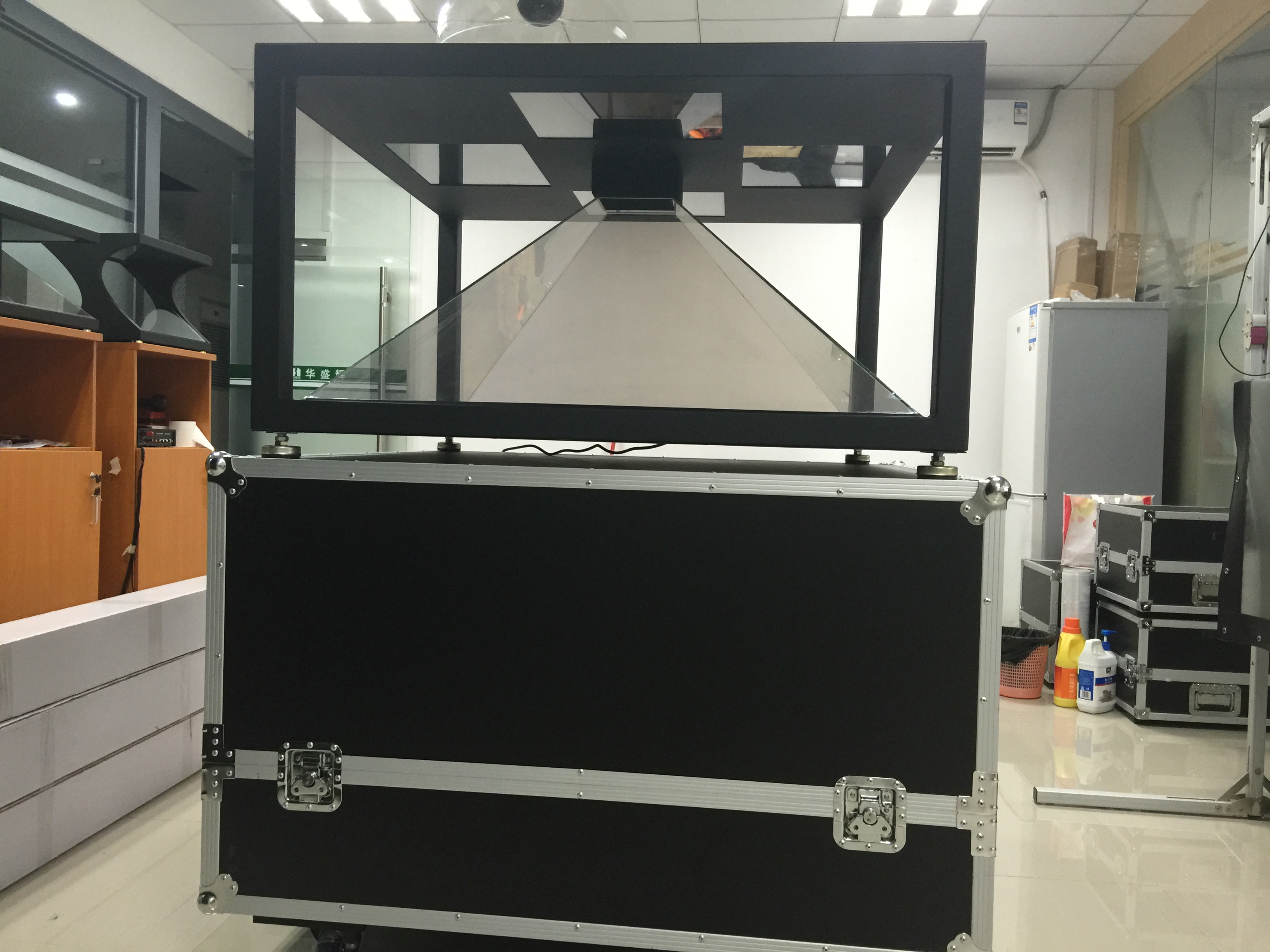 China pyramid 3D Holographic Pyramid Display Showcase for exhabition